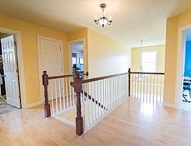 Peaceful 4 Bedroom House For Family. 11105 Sweetwater Path, Sai in Saint Paul, MN (Photo 5 of 11)