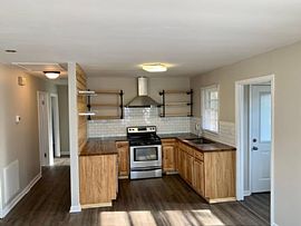 203 Treymore Ave Nw, Huntsville, Al 35811 in Huntsville, AL (Photo 2 of 10)