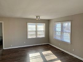 203 Treymore Ave Nw, Huntsville, Al 35811 in Huntsville, AL (Photo 4 of 10)