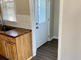 203 Treymore Ave Nw, Huntsville, Al 35811 in Huntsville, AL (Photo 9 of 10)