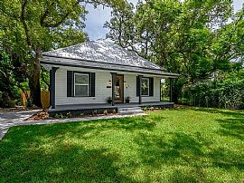 107 W Warren Ave, Tampa, Fl 33602 in Tampa, FL