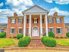 23550 Town Creek Dr, Lexington Park, Md 20653 in Lexington Park, MD (Photo 4 of 12)