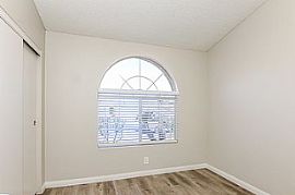 Lovely House. 922 Wagon Train Dr, Henderson, Nv 89002 in Henderson, NV (Photo 8 of 9)