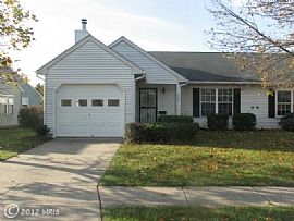 Warm and Welcoming 2 Bedroom, 2 Bath Duplex in a 55+ Community in Frederick, MD