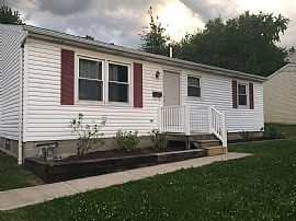 Central Air/deck/garage/dishwasher/washer/dryer in Erie, PA