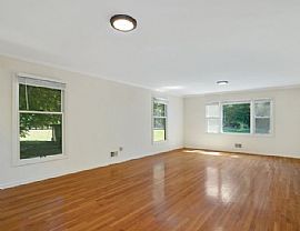 Beautiful House For Beautiful People. 22 Court Rd, Morris Plain in Morris Plains, NJ (Photo 3 of 12)