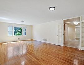 Beautiful House For Beautiful People. 22 Court Rd, Morris Plain in Morris Plains, NJ (Photo 5 of 12)