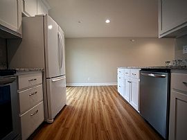 357 S School St, Fairhope, Al 36532 in Fairhope, AL (Photo 11 of 12)