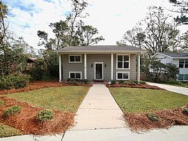 357 S School St, Fairhope, Al 36532 in Fairhope, AL (Photo 2 of 12)
