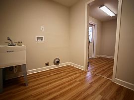 357 S School St, Fairhope, Al 36532 in Fairhope, AL (Photo 3 of 12)