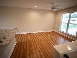 357 S School St, Fairhope, Al 36532 in Fairhope, AL (Photo 9 of 12)