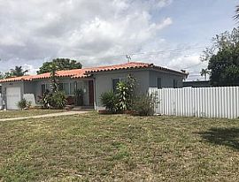 2815 Van Buren St #1-7, Hollywood, Fl 33020 in Hollywood, FL (Photo 10 of 10)