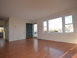 $600 For Rent and $600 For Deposit 4310 Timothy Way,Crestwood,Ky in Crestwood, KY (Photo 4 of 8)