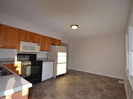 $600 For Rent and $600 For Deposit 4310 Timothy Way,Crestwood,Ky in Crestwood, KY (Photo 5 of 8)