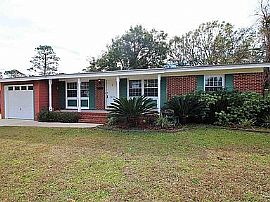 3671 Cherry Laurel Dr, Pensacola, Fl 32504 in Pensacola, FL
