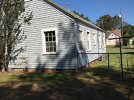 2006 Amos St, Montgomery, Al 36107 in Montgomery, AL (Photo 11 of 12)