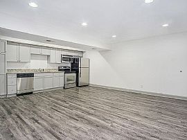 700 34th St S, Birmingham, Al 35222 Tour Apply Email in Birmingham, AL (Photo 3 of 8)