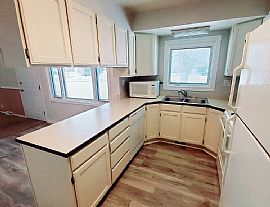 4 Bedroom House  in Ammon, ID (Photo 2 of 7)