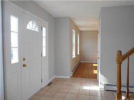 8 Shweky Ct, Wallingford, Ct 06492 in Wallingford, CT