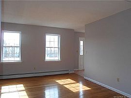 8 Shweky Ct, Wallingford, Ct 06492 in Wallingford, CT (Photo 2 of 11)