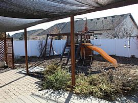 3 Bedroom House  in Twin Falls, ID (Photo 2 of 7)