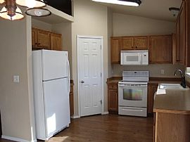 3 Bedroom House  in Twin Falls, ID (Photo 3 of 7)