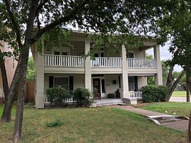 2 Bedroom House  in Dallas, TX