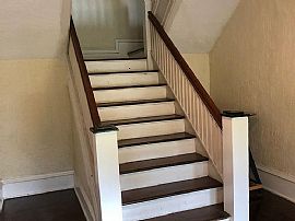 2 Bedroom House  in Dallas, TX (Photo 3 of 8)