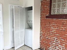 2 Bedroom House  in Dallas, TX (Photo 8 of 8)