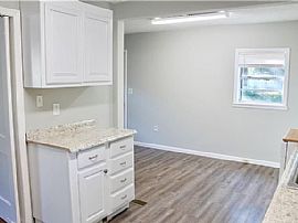 3 Bedroom House  in Brunswick, GA (Photo 3 of 7)