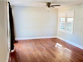 3 Bedroom House  in Brunswick, GA (Photo 4 of 7)