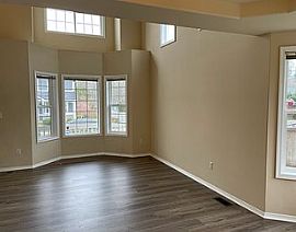 Comfortable 4 Bedroom House. 14701 85th Avenue Ct E, Puyallup,  in Puyallup, WA (Photo 3 of 12)