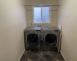 Comfortable 4 Bedroom House. 14701 85th Avenue Ct E, Puyallup,  in Puyallup, WA (Photo 9 of 12)