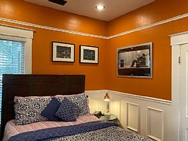 728 5th St N, Saint Petersburg, Fl 33701 in Saint Petersburg, FL (Photo 9 of 12)