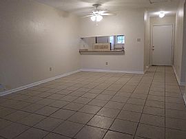2012 Pats Pl Apt B, Tallahassee, Fl 32308 in Tallahassee, FL (Photo 4 of 11)