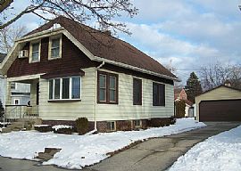 1619 Blocki Ct, Sheboygan City, Wi 53081 in Sheboygan, WI