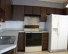 1619 Blocki Ct, Sheboygan City, Wi 53081 in Sheboygan, WI (Photo 7 of 11)