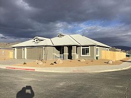 2228 Windrow Dr, Fernley, Nv 89408 in Fernley, NV