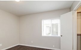 7061 W Sanna St, Peoria, Az 85345 in Peoria, AZ (Photo 8 of 10)