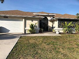 911 Retunda Pkwy W, Cape Coral, Fl 33904 in Cape Coral, FL