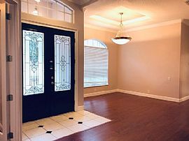 5278 Shoreline Cir, Sanford, Fl 32771 in Sanford, FL (Photo 2 of 12)