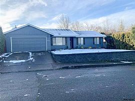 Countless Updates Have Been Done to This Well Cared For 3bd/2ba in Salem, OR