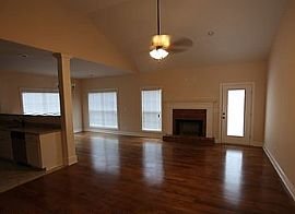 Peaceful House. 1601 N Camden Dr, Auburn, Al 36830 in Auburn, AL (Photo 2 of 10)