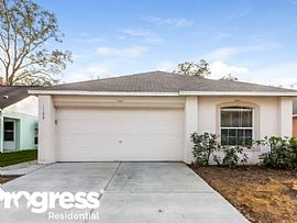 1722 Wekiva Crossing Blvd, Apopka, Fl 32703 in Apopka, FL