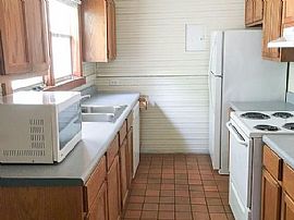 115 Nw 7th Ter, Gainesville, Fl 32601 in Gainesville, FL (Photo 3 of 9)