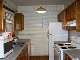 115 Nw 7th Ter, Gainesville, Fl 32601 in Gainesville, FL (Photo 4 of 9)