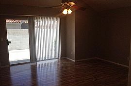 8423 S Maple Ave, Tempe, Az 85284 in Tempe, AZ (Photo 3 of 10)