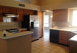 8423 S Maple Ave, Tempe, Az 85284 in Tempe, AZ (Photo 9 of 10)