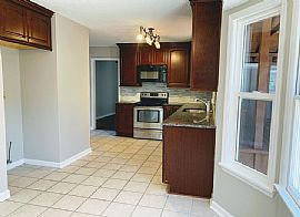 10231 Melanie Dr Se, Huntsville, Al 35803 in Huntsville, AL (Photo 4 of 11)