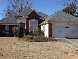 1076 Amber Ln, Auburn, Al 36830 in Auburn, AL